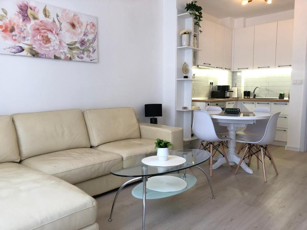 Magnolia Apartment Varna Exteriör bild